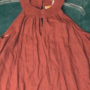 selling cute dress , condition: Used only once , color : burgundy